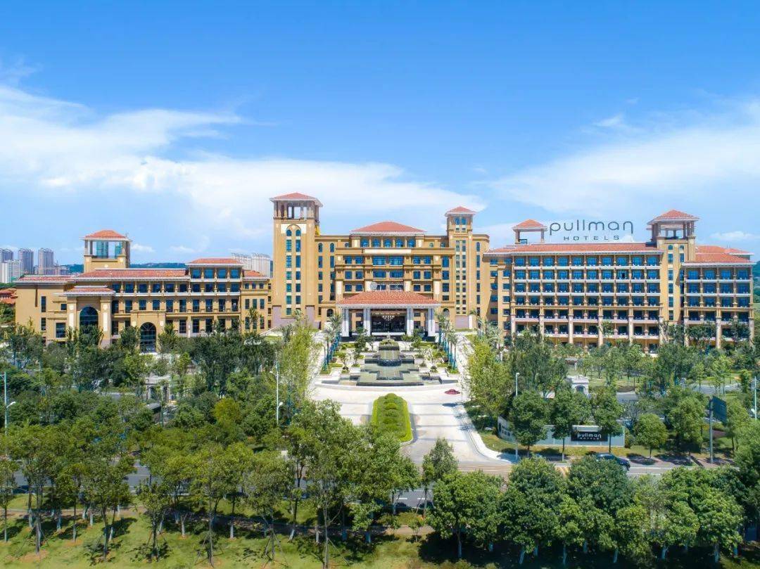 湖南岳陽鉑爾曼酒店采購(gòu)污水提升一體化設(shè)備一套